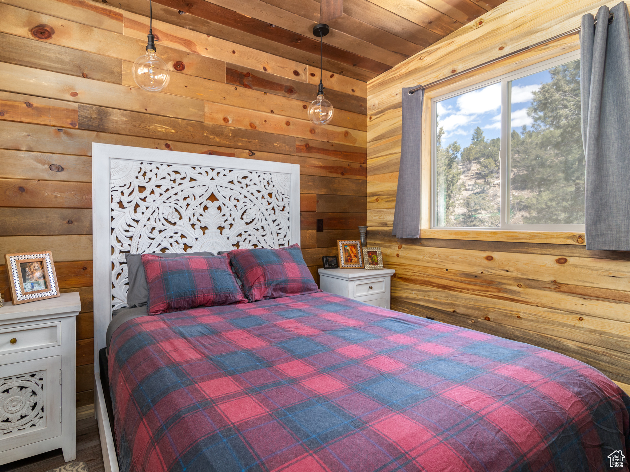 LITTLE PONDEROSA - Residential