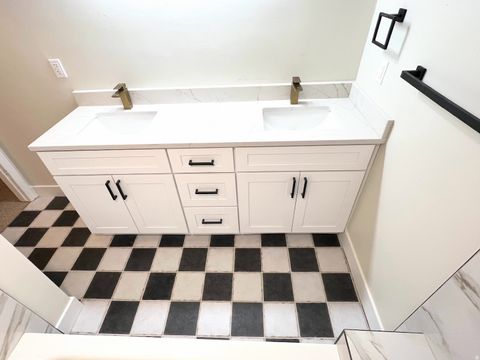 Tiny photo for 2549 W 11400 S, South Jordan, UT 84095 (MLS # 2146869)