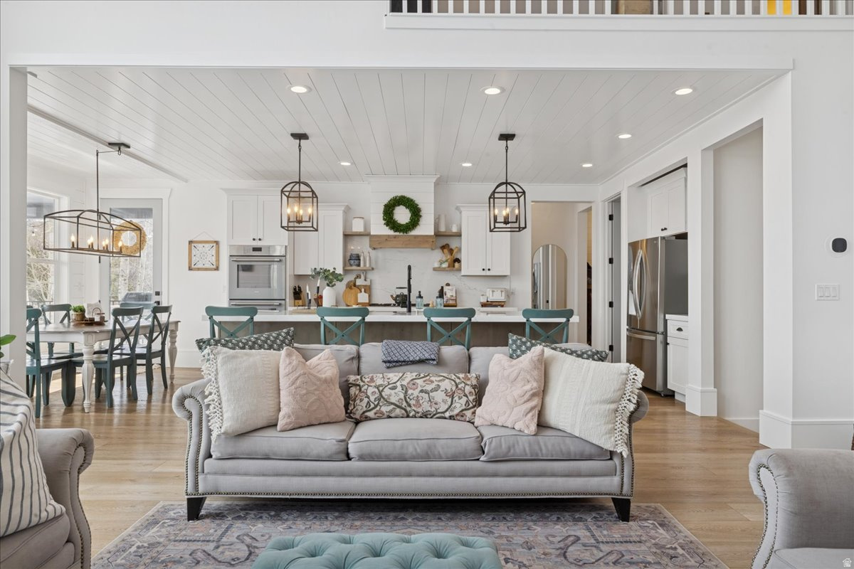 ALPENHOF ESTATES - Residential