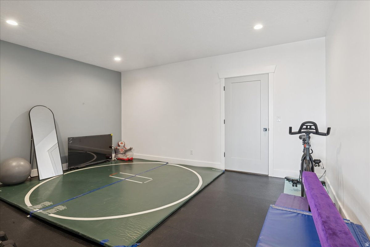 ALPENHOF ESTATES - Residential