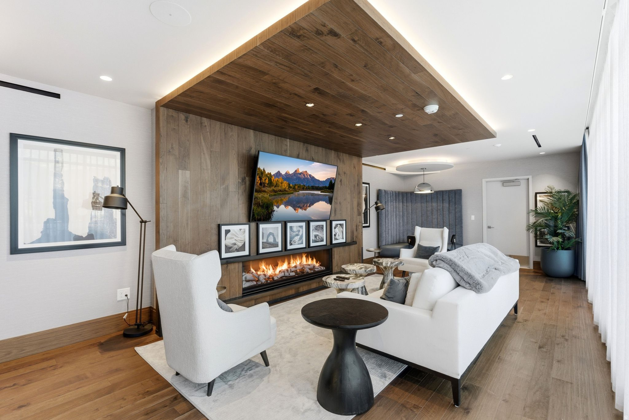 PIOCHE VILLAGE - Residential