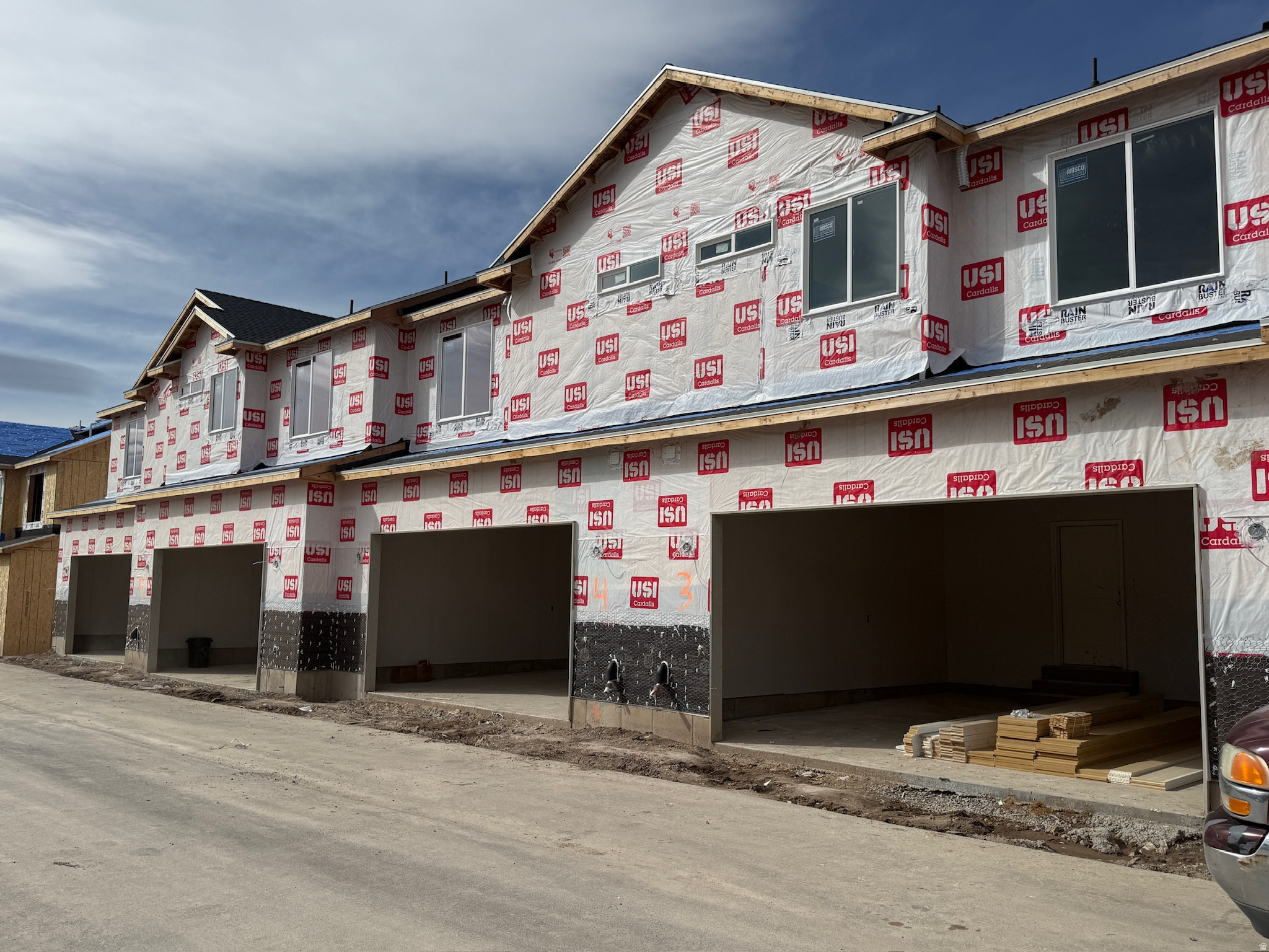 SMITHFIELD CREST - Residential