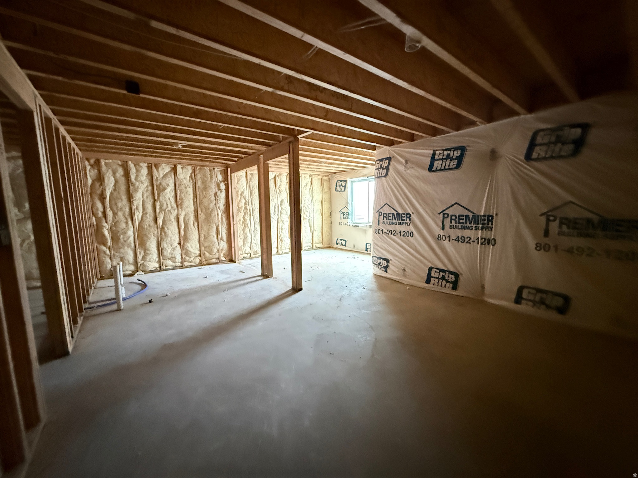 SMITHFIELD CREST - Residential