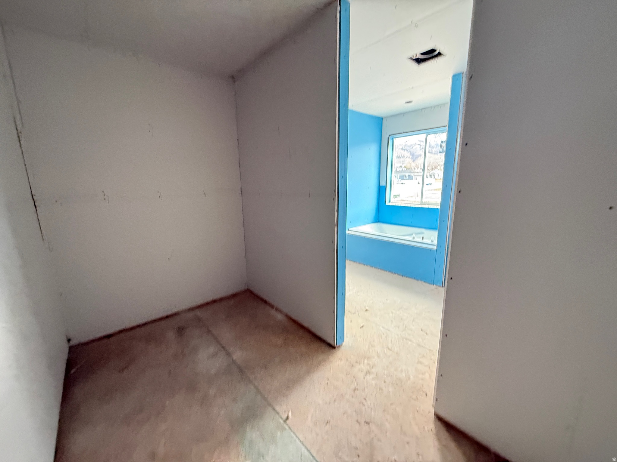 SMITHFIELD CREST - Residential