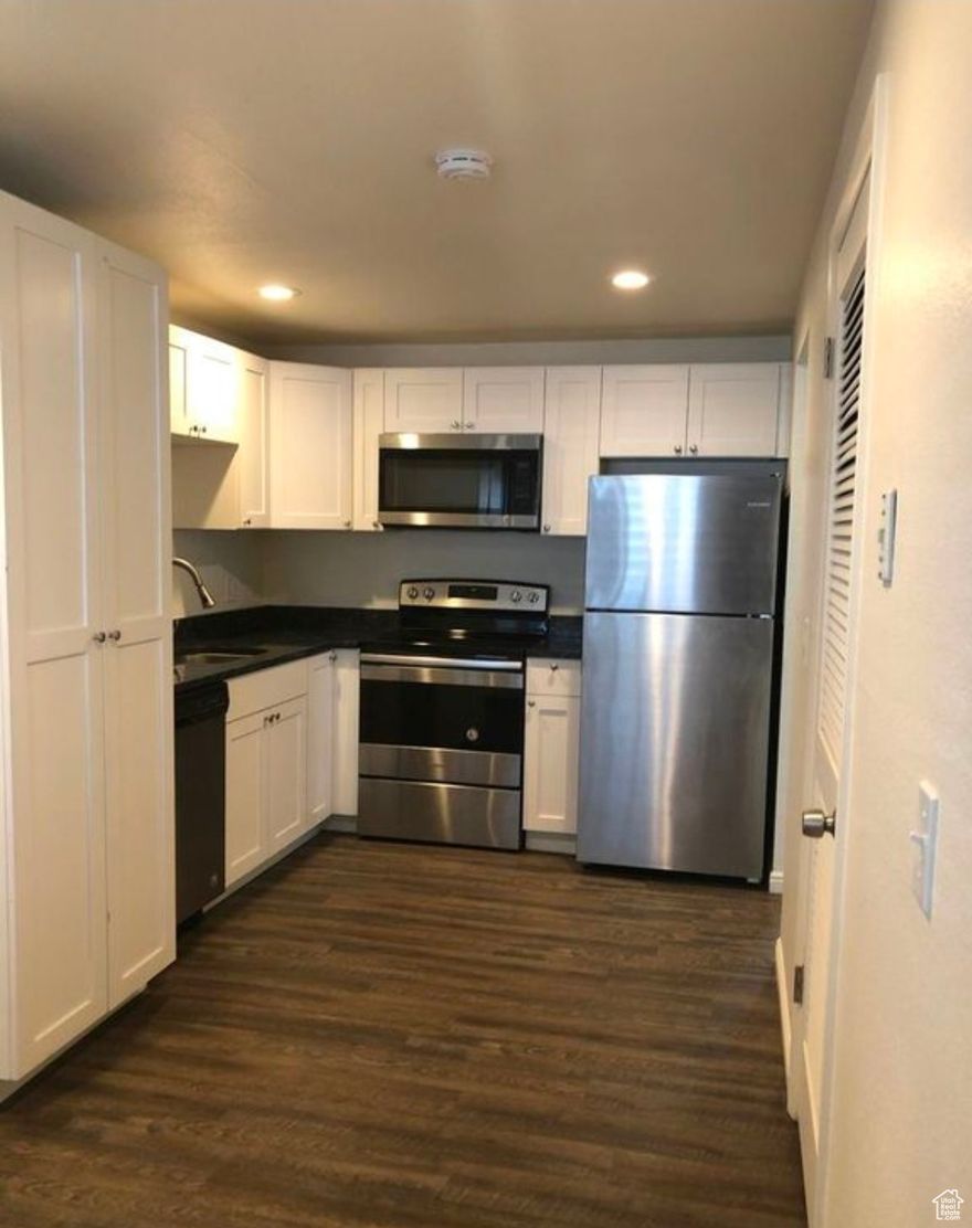 Beautiful, open and spacious, fully remodeled apartment.  Super cool and comfortable, modern living space, close to downtown, 9th and 9th and, liberty park and many other great attractions. 2 large and spacious bedrooms, Newer Carpet, fresh paint, double closet in the main bedroom, Stainless Steel Appliances, in unit washer/dryer available  Don't miss the chance to make this charming apartment your new home. Contact us today to schedule a viewing! Application fee is $35.00 per adult. $100 water, sewer, and trash. Power and Gas is to be under the tenant's name. There is a lease initiation fee.  Photos may be from a similar unit.