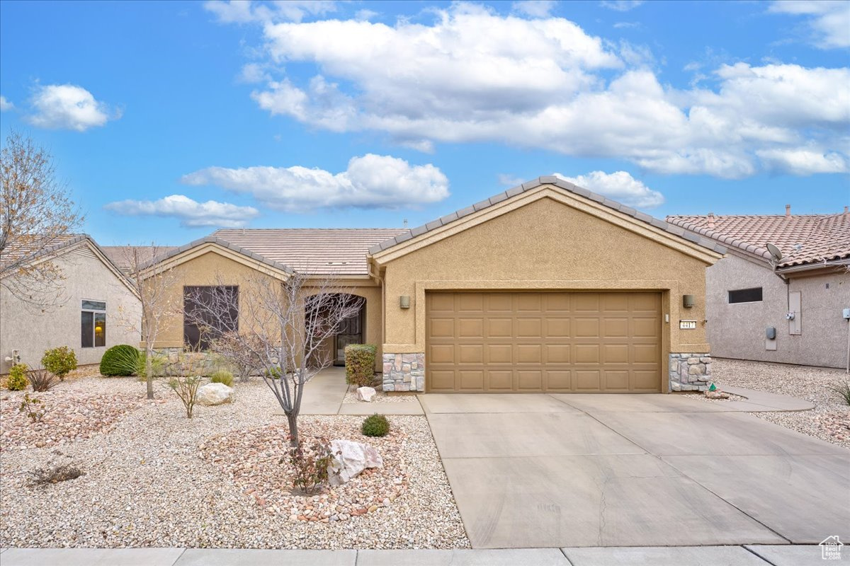 4417 S Kiva Hill Dr, Saint George, Utah image 1