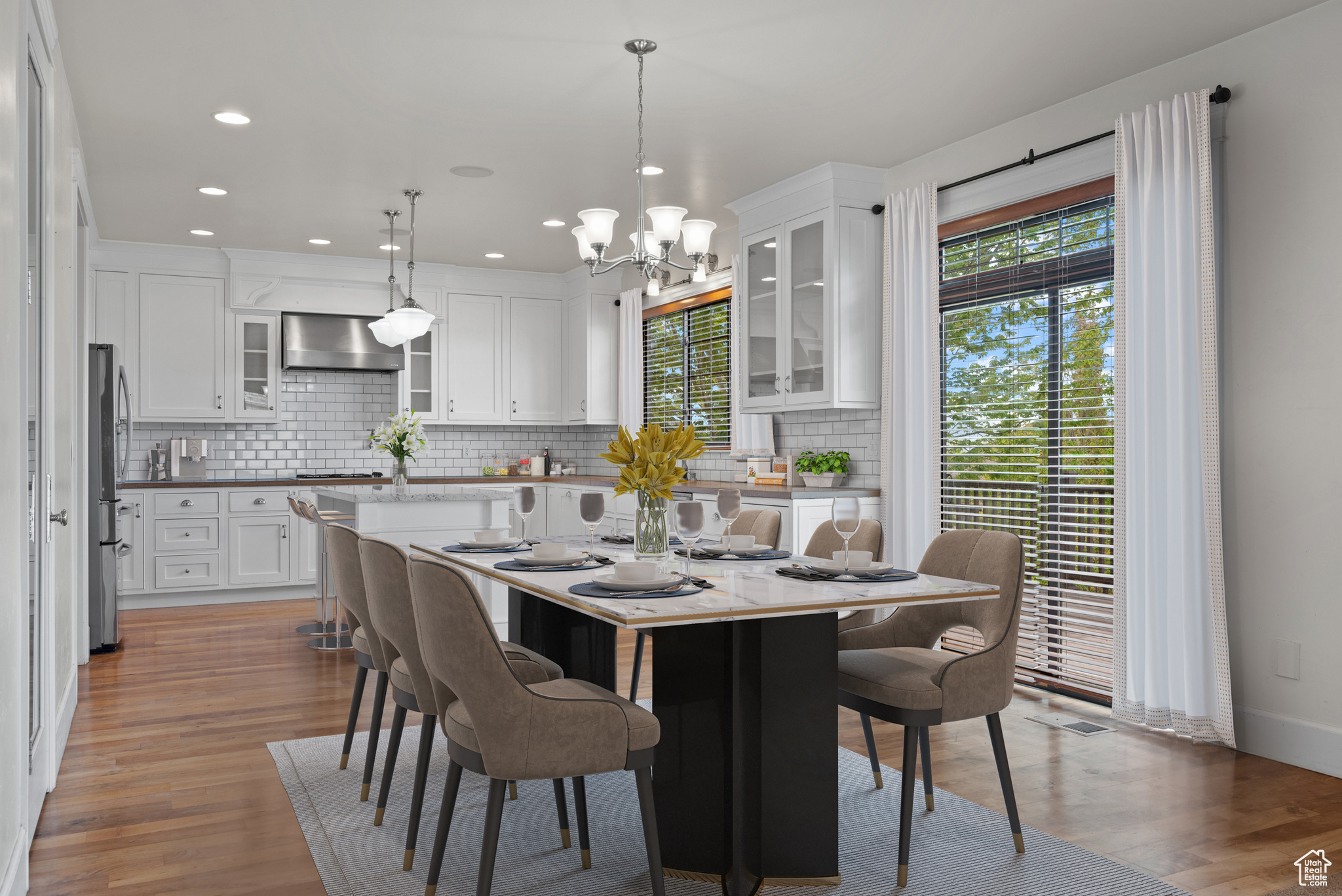 EAGLE SUMMIT - Residential