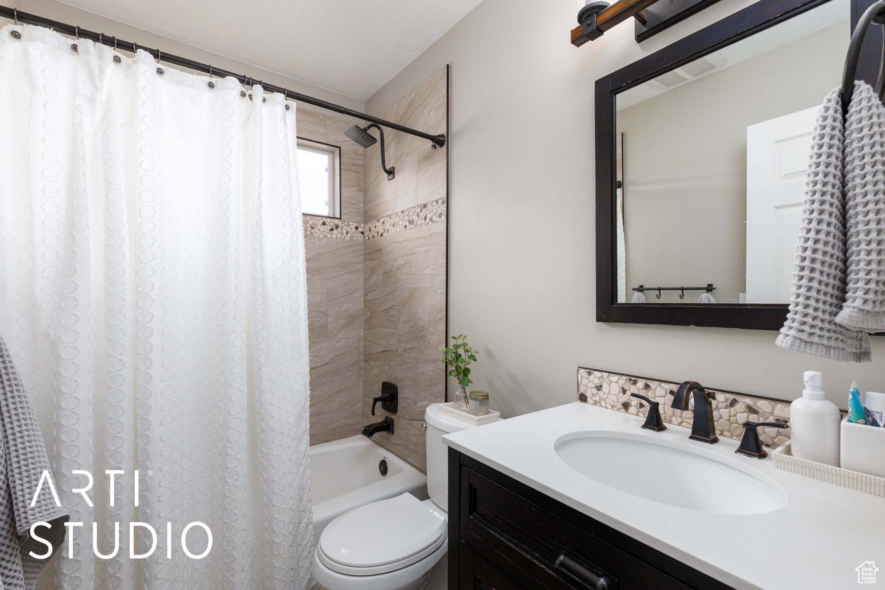 558 S 850, Layton, Utah image 14