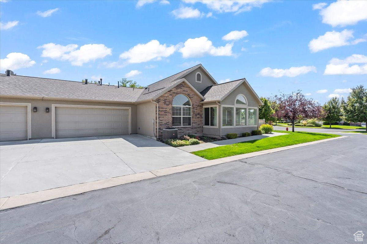 SPRINGBROOK VILLAS CONDO - Residential