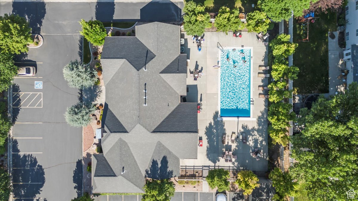 SPRINGBROOK VILLAS CONDO - Residential