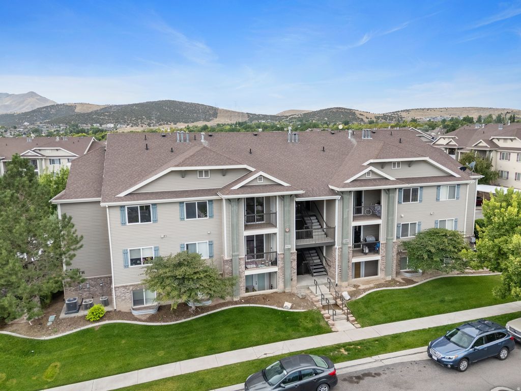 Photo of 8246 N CEDAR SPRINGS RD #S11, Eagle Mountain, UT 84005 (MLS # 2121478)