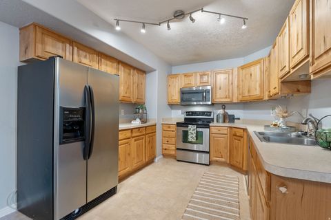 Tiny photo for 8246 N CEDAR SPRINGS RD #S11, Eagle Mountain, UT 84005 (MLS # 2121478)