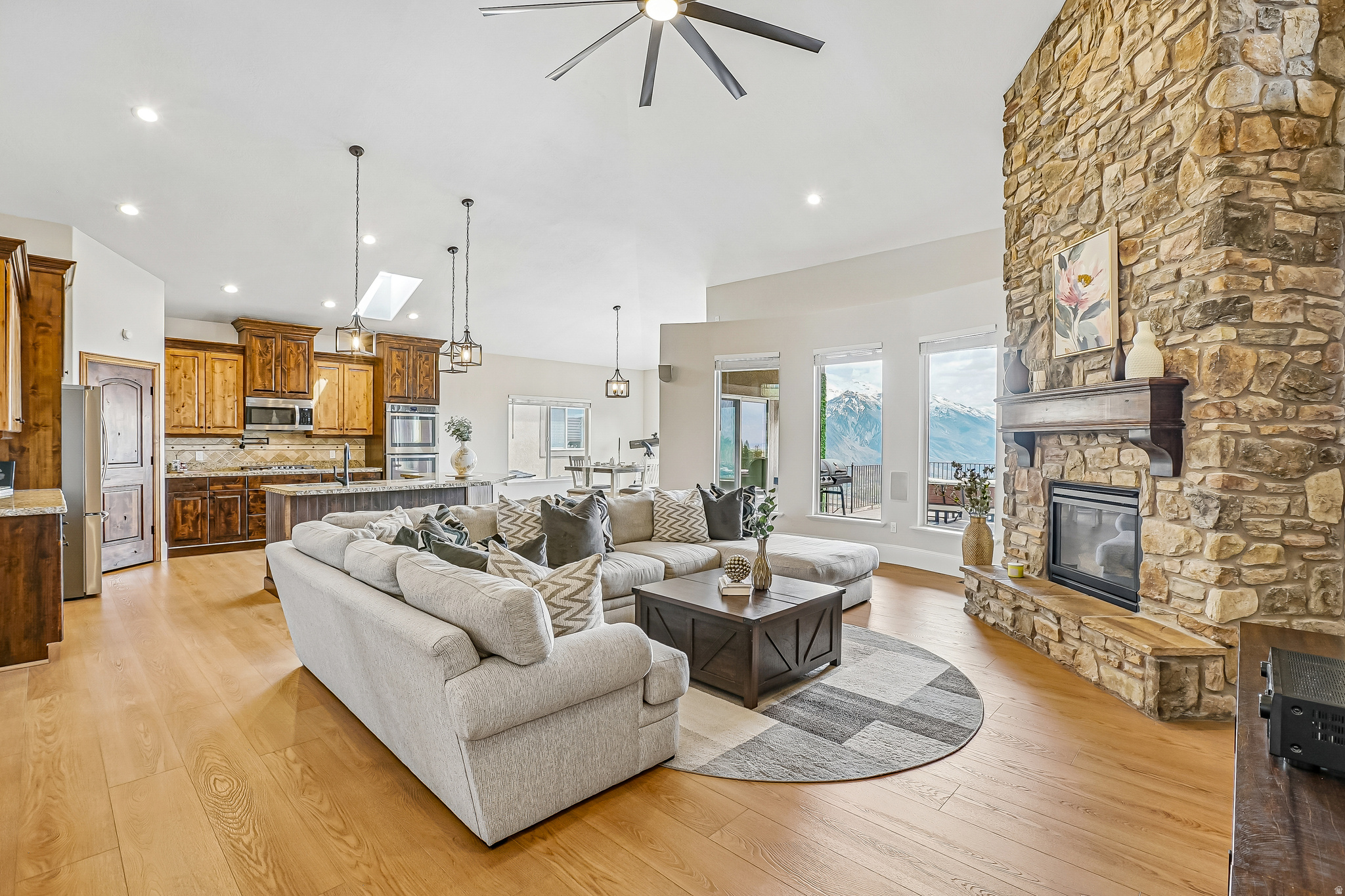 EAGLE CREST AT SUNCREST - Residential