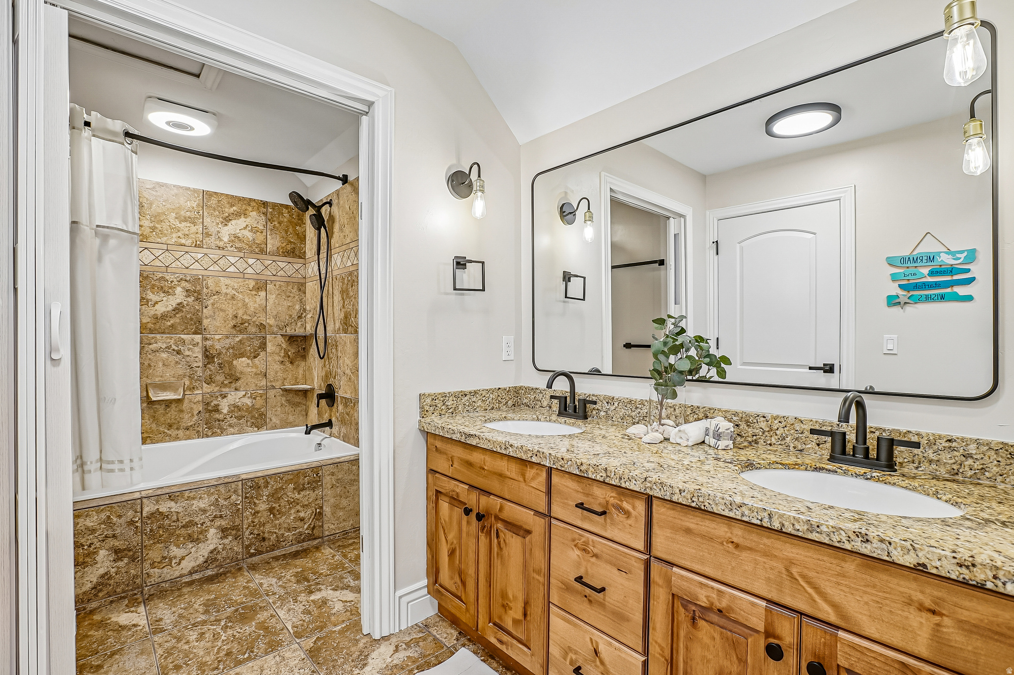 EAGLE CREST AT SUNCREST - Residential