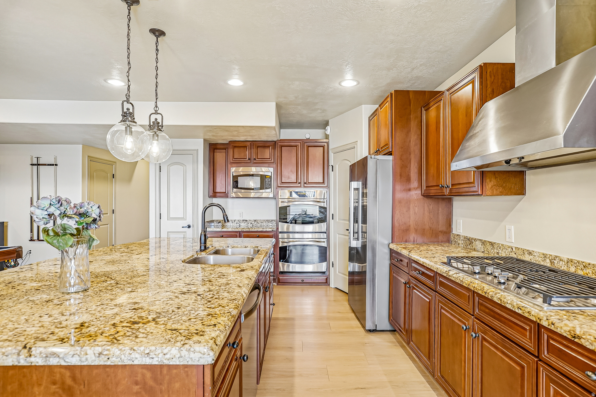 EAGLE CREST AT SUNCREST - Residential