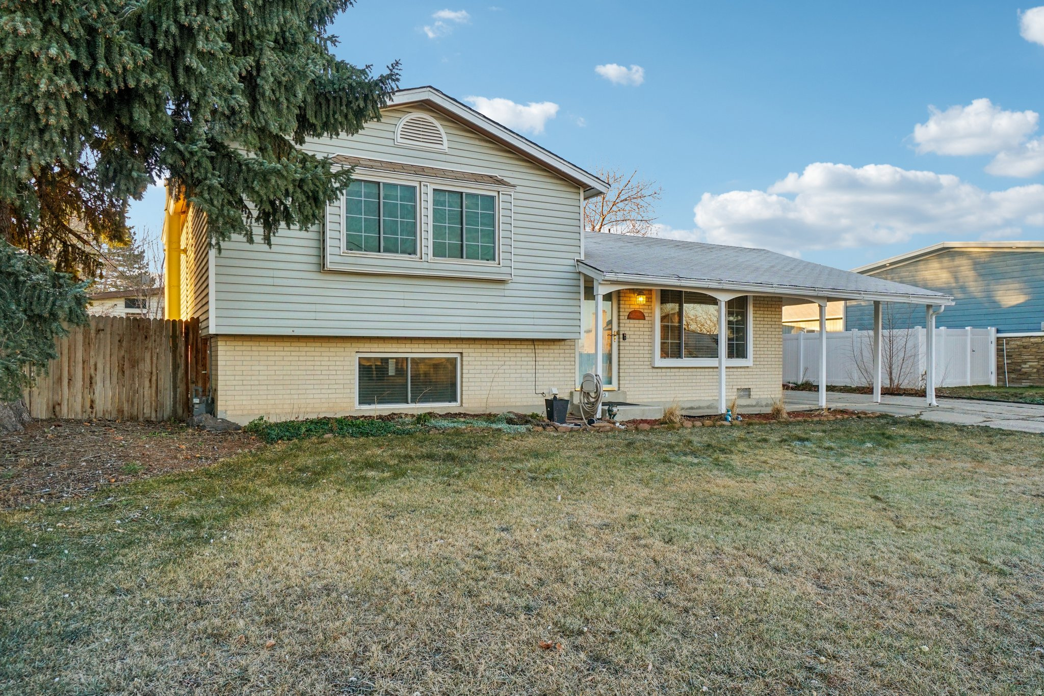 WESTWARD TERRACE - Residential