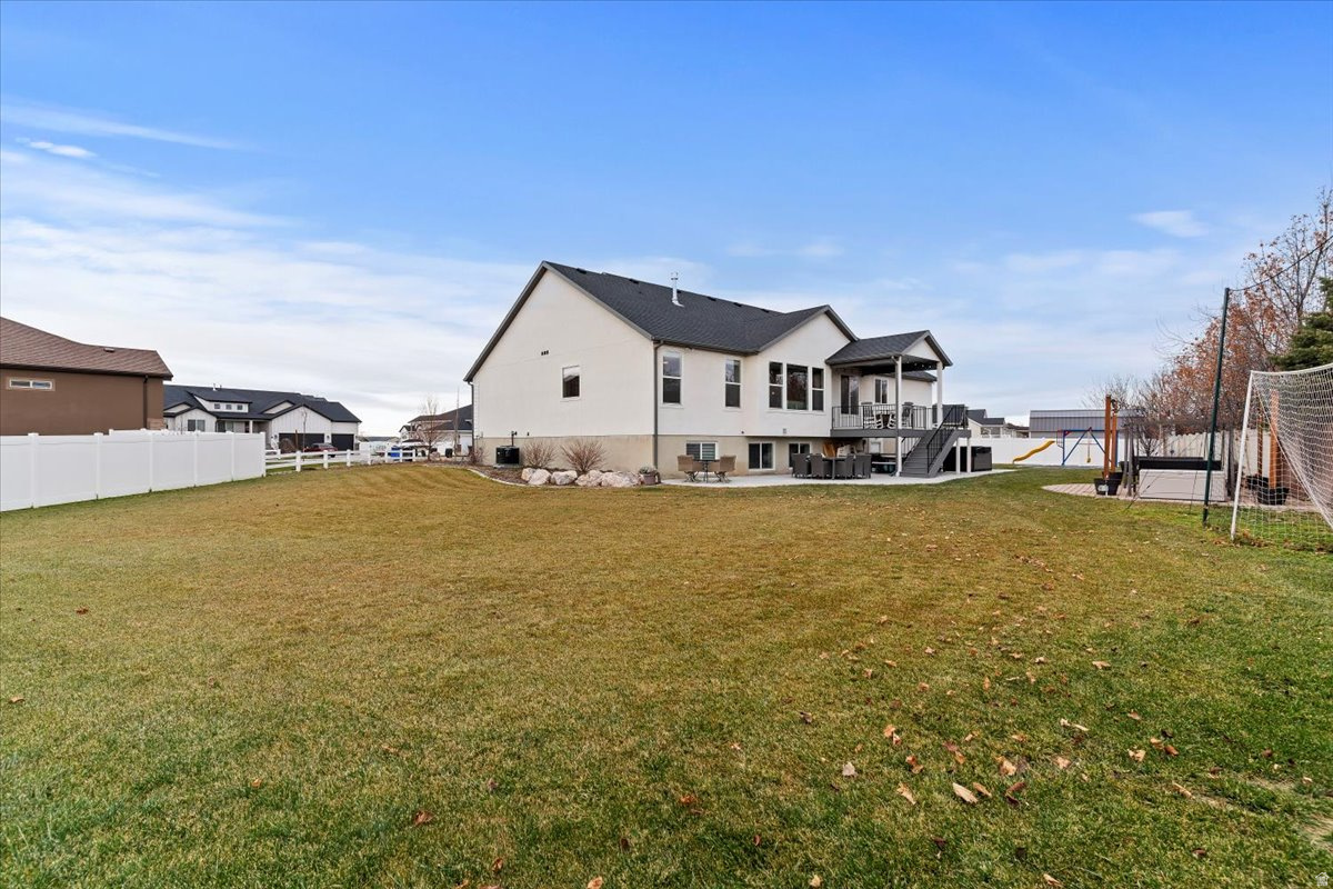 SUNSET MEADOWS - Residential