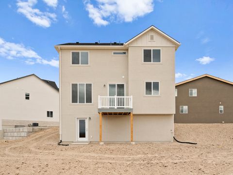 Tiny photo for 406 E LUNA CIR #61, Salem, UT 84653 (MLS # 2121530)