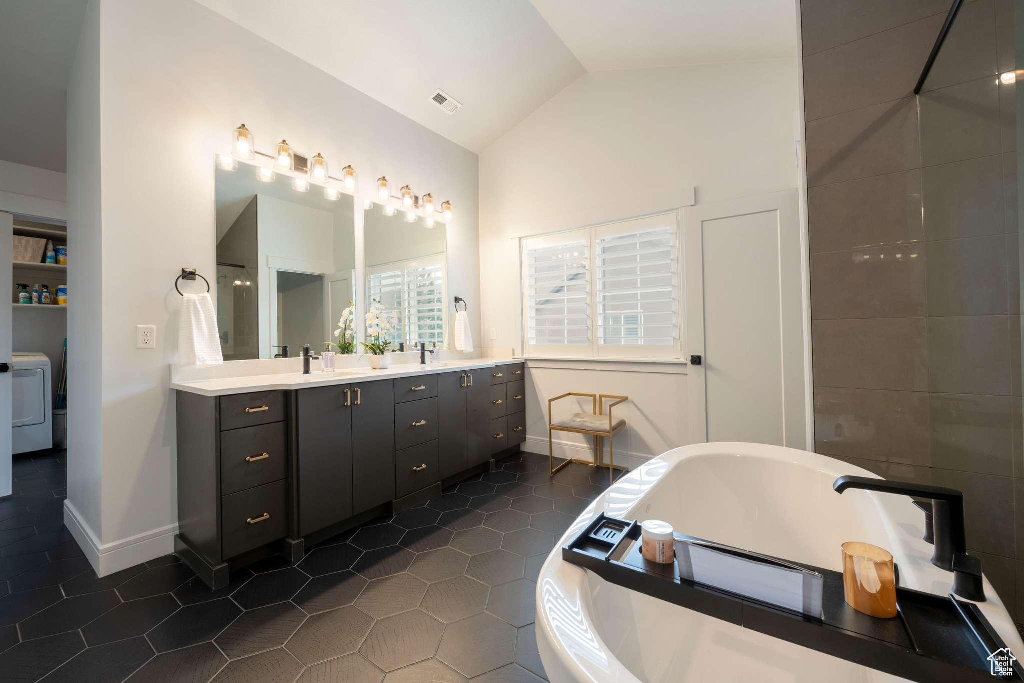 NORTH COTTONWOOD - Residential