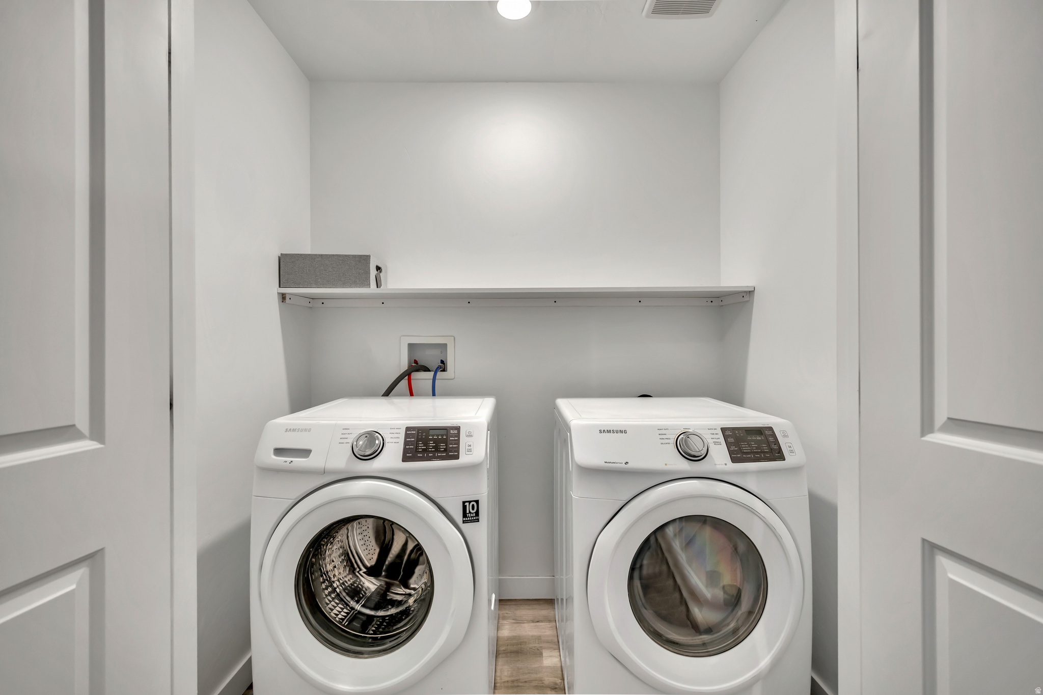 GATEWAY TO LITTLE VALLEY - Residential