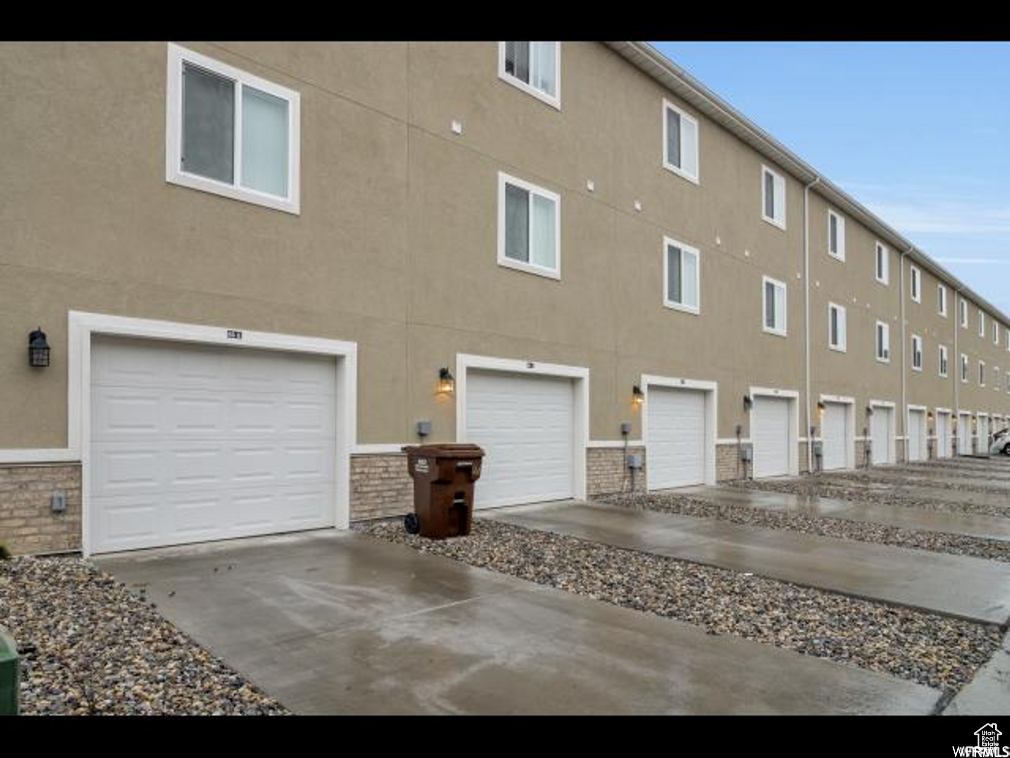 PLAT A AT THE LOCHS - Residential Income