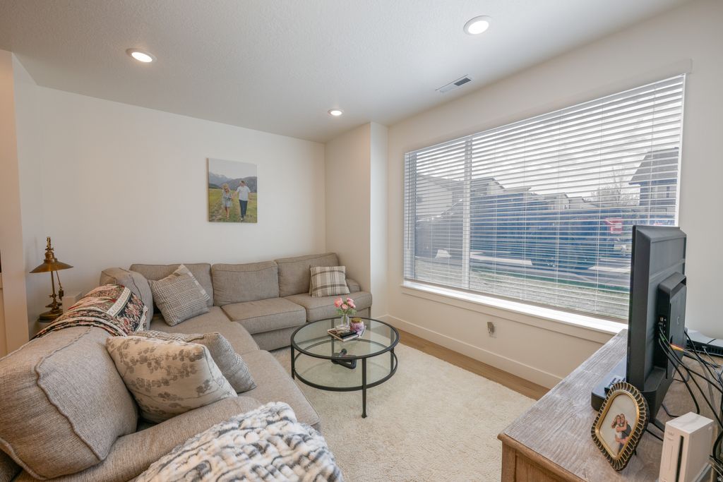 Photo of 416 W 25 N, Providence, UT 84332 (MLS # 2151209)