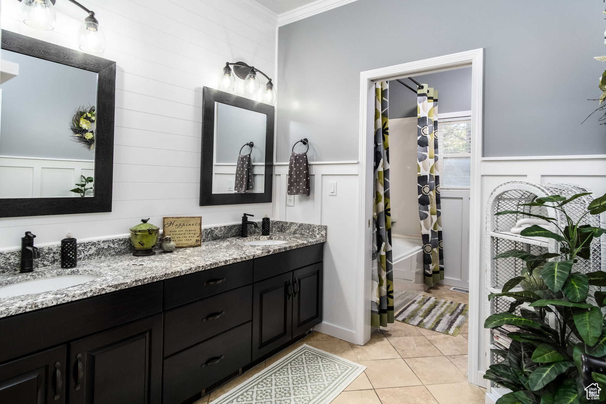 SOUTH POINTE - Residential