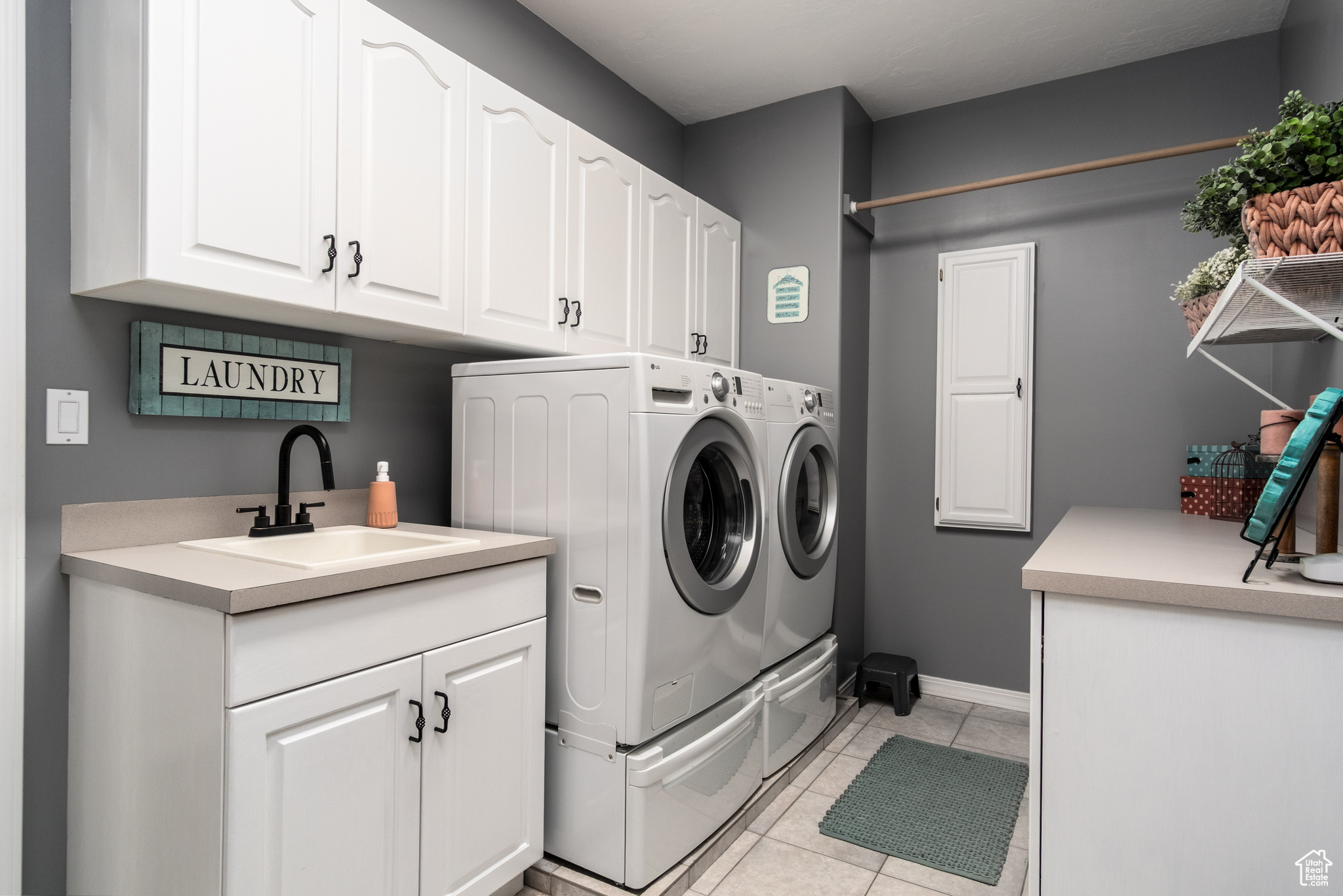 SOUTH POINTE - Residential