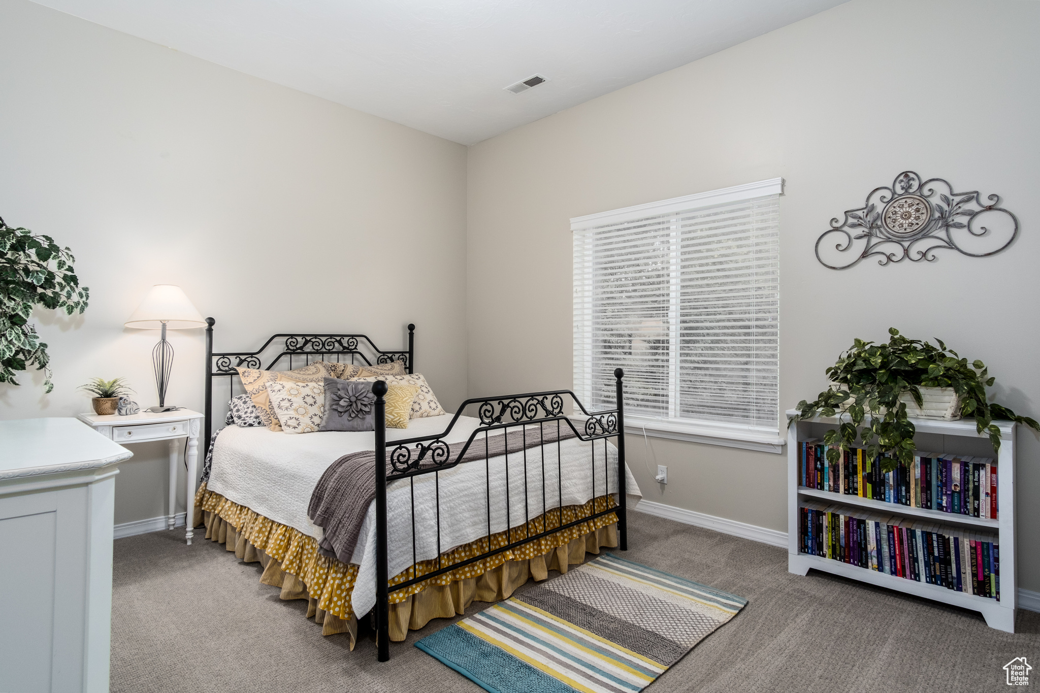 SOUTH POINTE - Residential