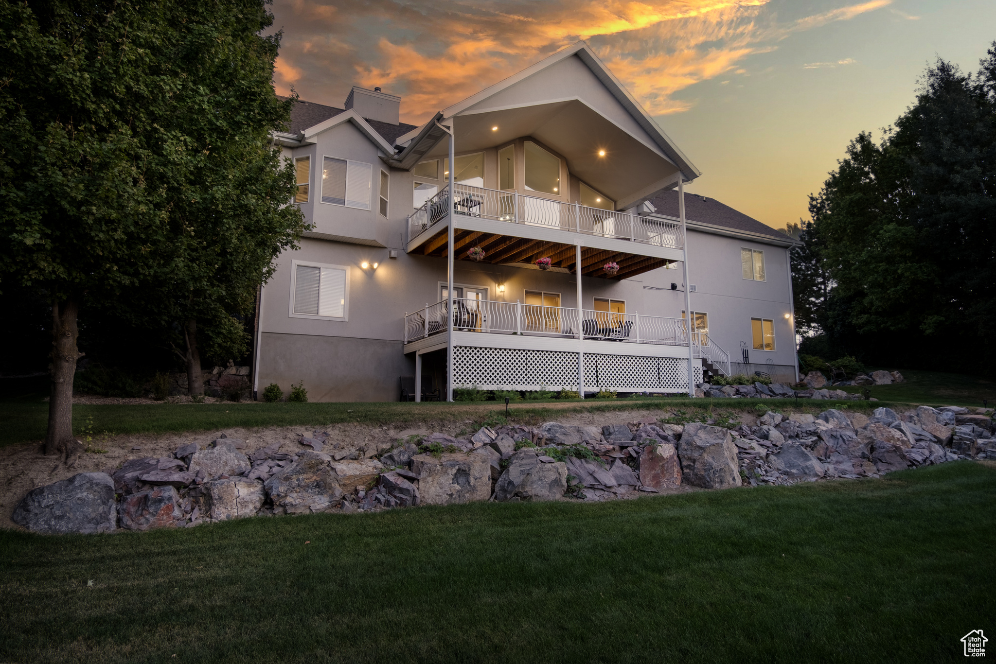 SOUTH POINTE - Residential