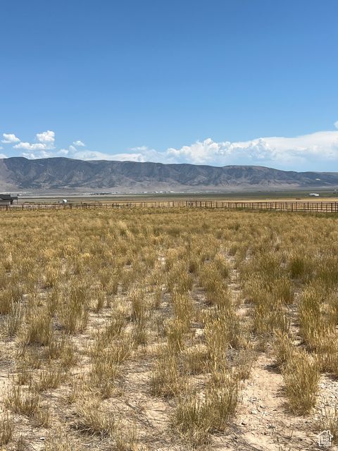 Photo of 2522 N WEEKLY RD #21, Eagle Mountain, UT 84005 (MLS # 2131790)