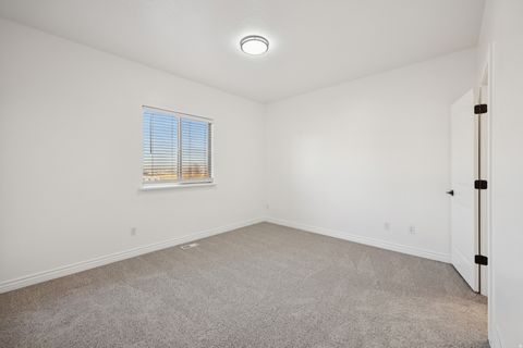 Tiny photo for 625 N 220 E, Salem, UT 84653 (MLS # 2135269)