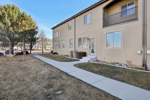 Tiny photo for 625 N 220 E, Salem, UT 84653 (MLS # 2135269)