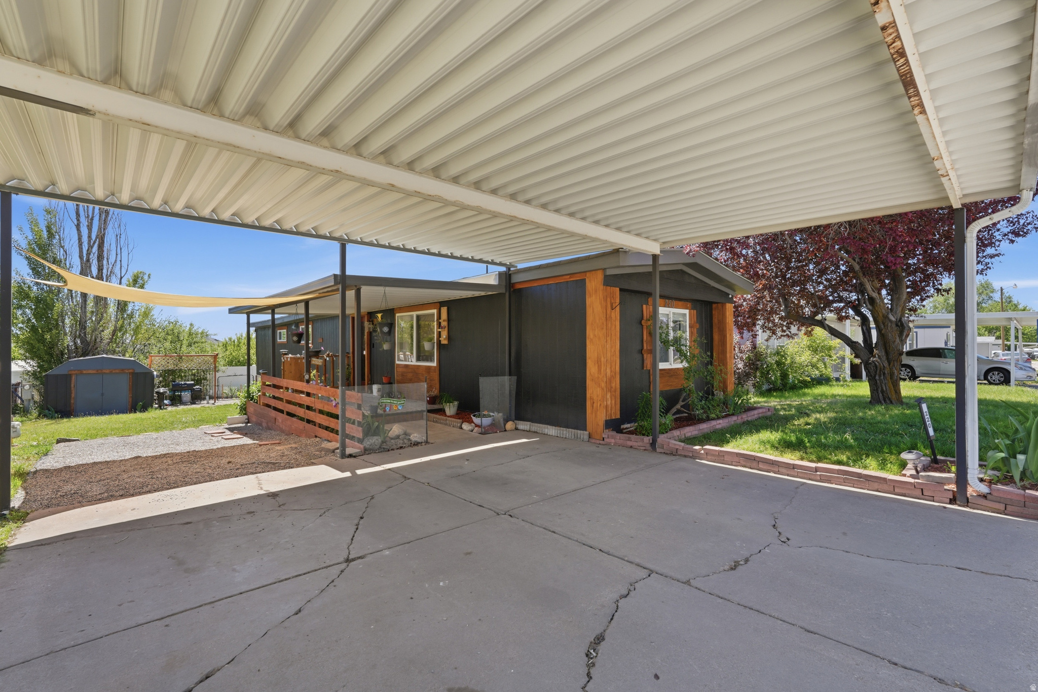 LAKEVIEW ESTATES - Residential