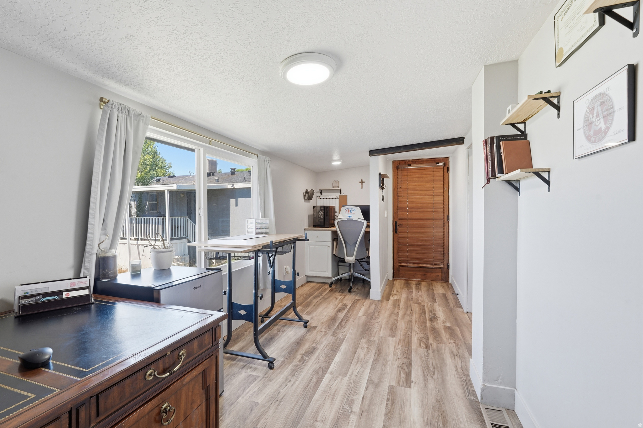 LAKEVIEW ESTATES - Residential