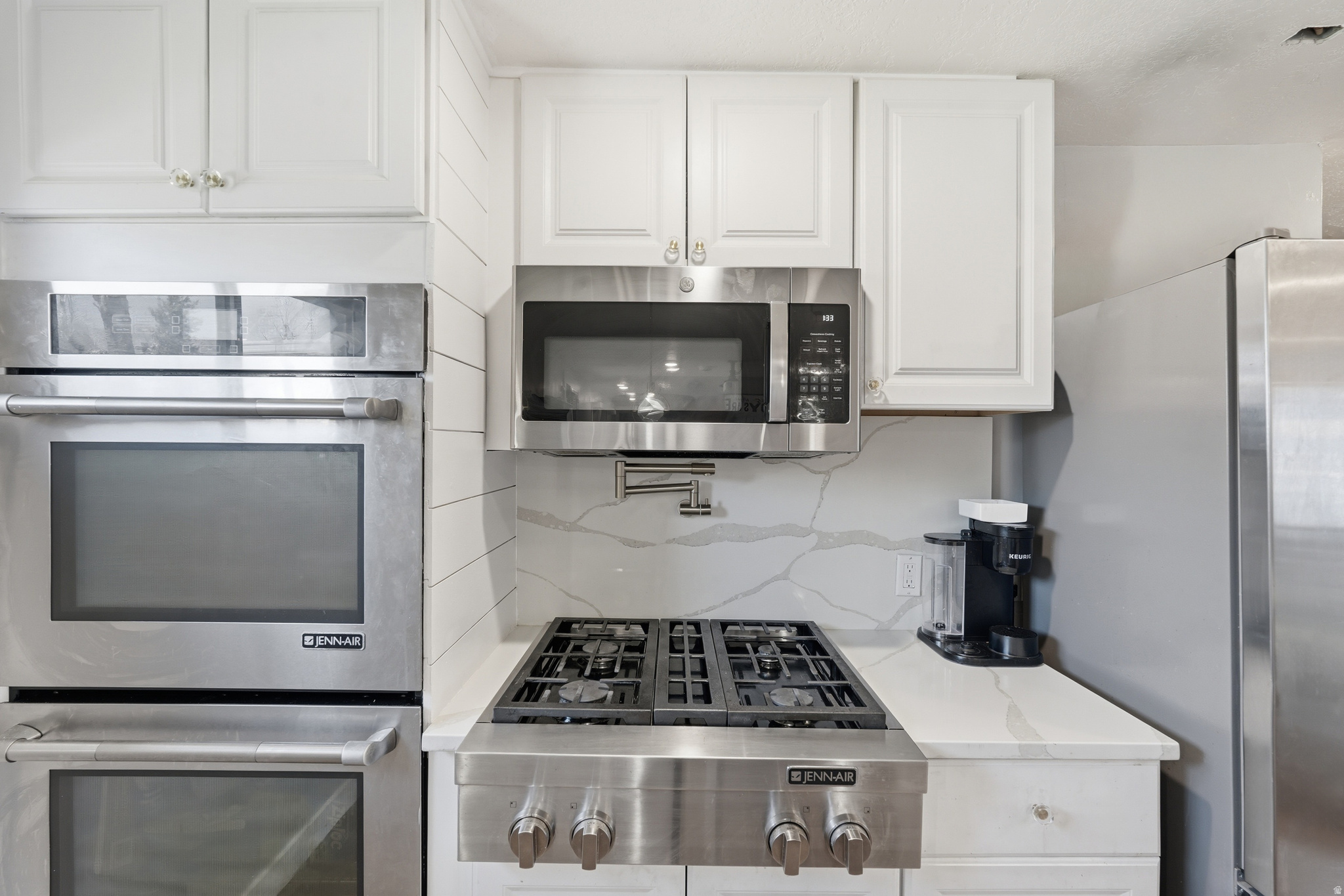 LAKEVIEW ESTATES - Residential