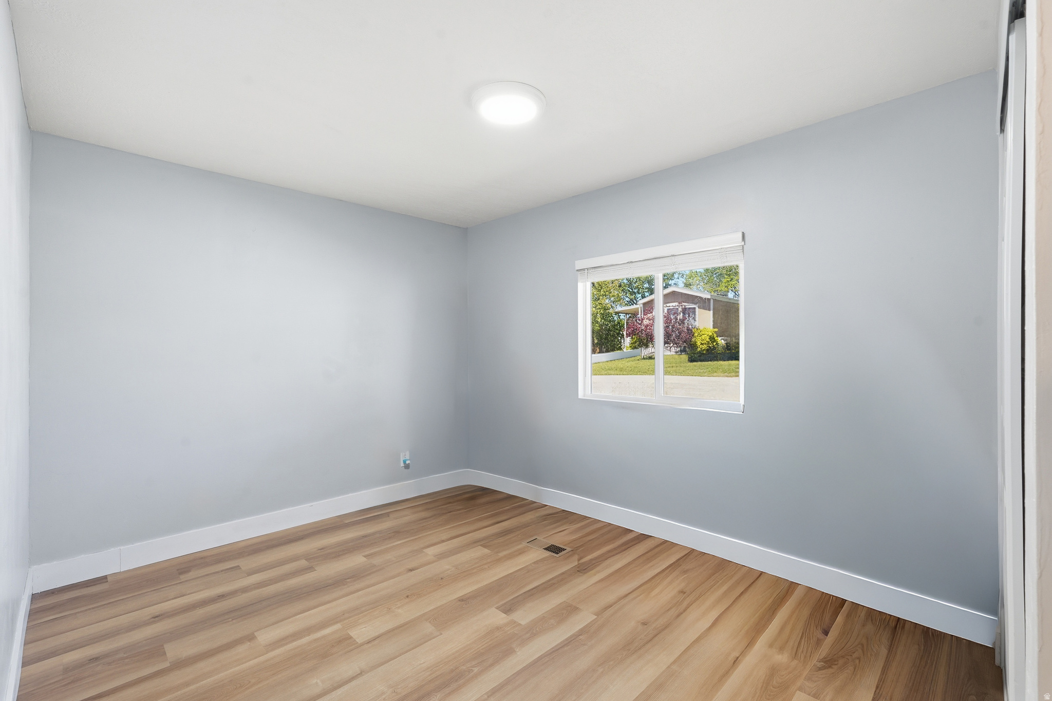 LAKEVIEW ESTATES - Residential