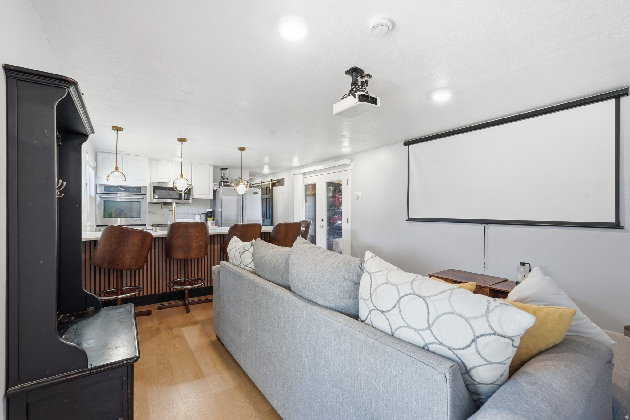 LAKEVIEW ESTATES - Residential