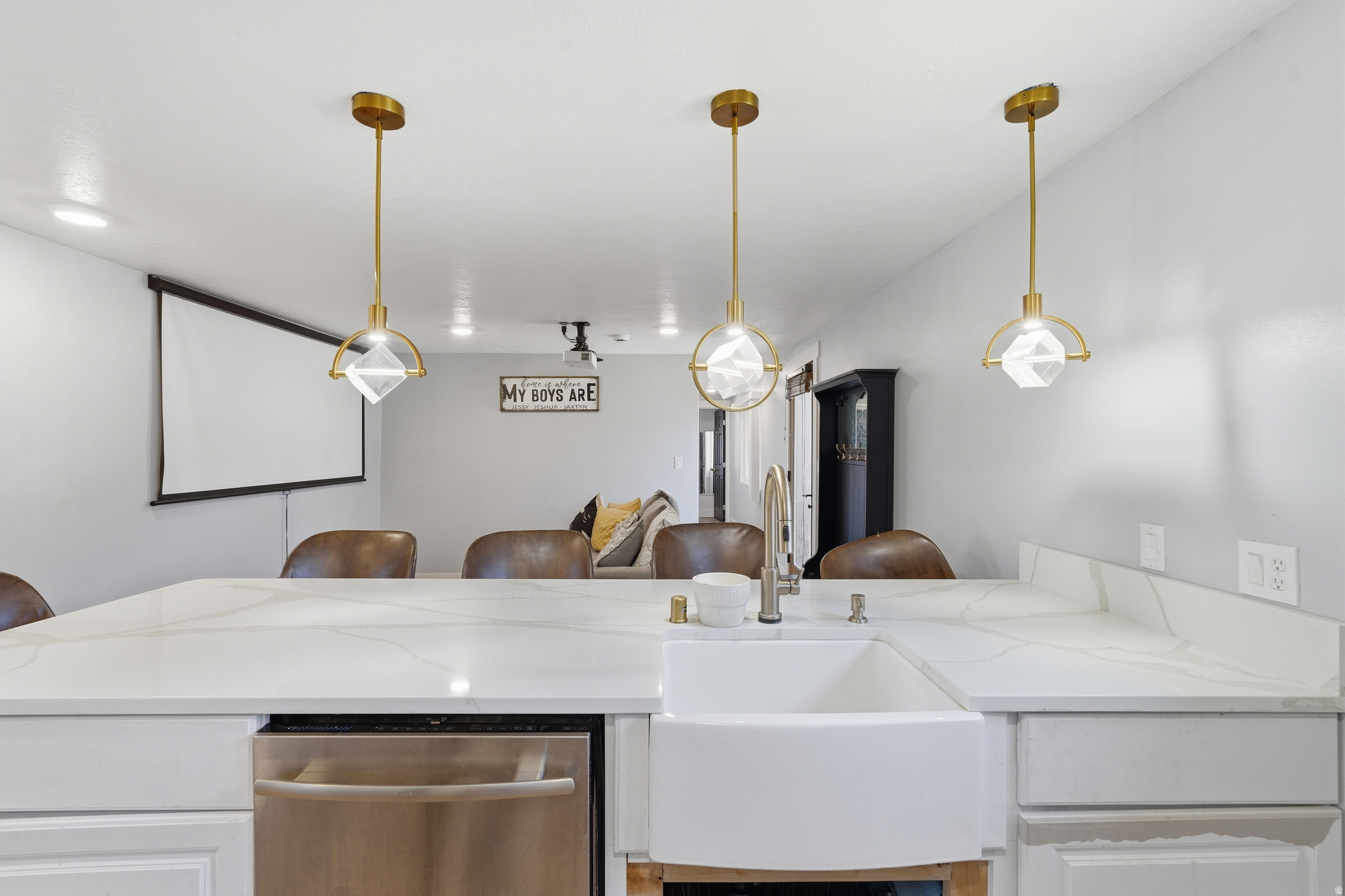 LAKEVIEW ESTATES - Residential