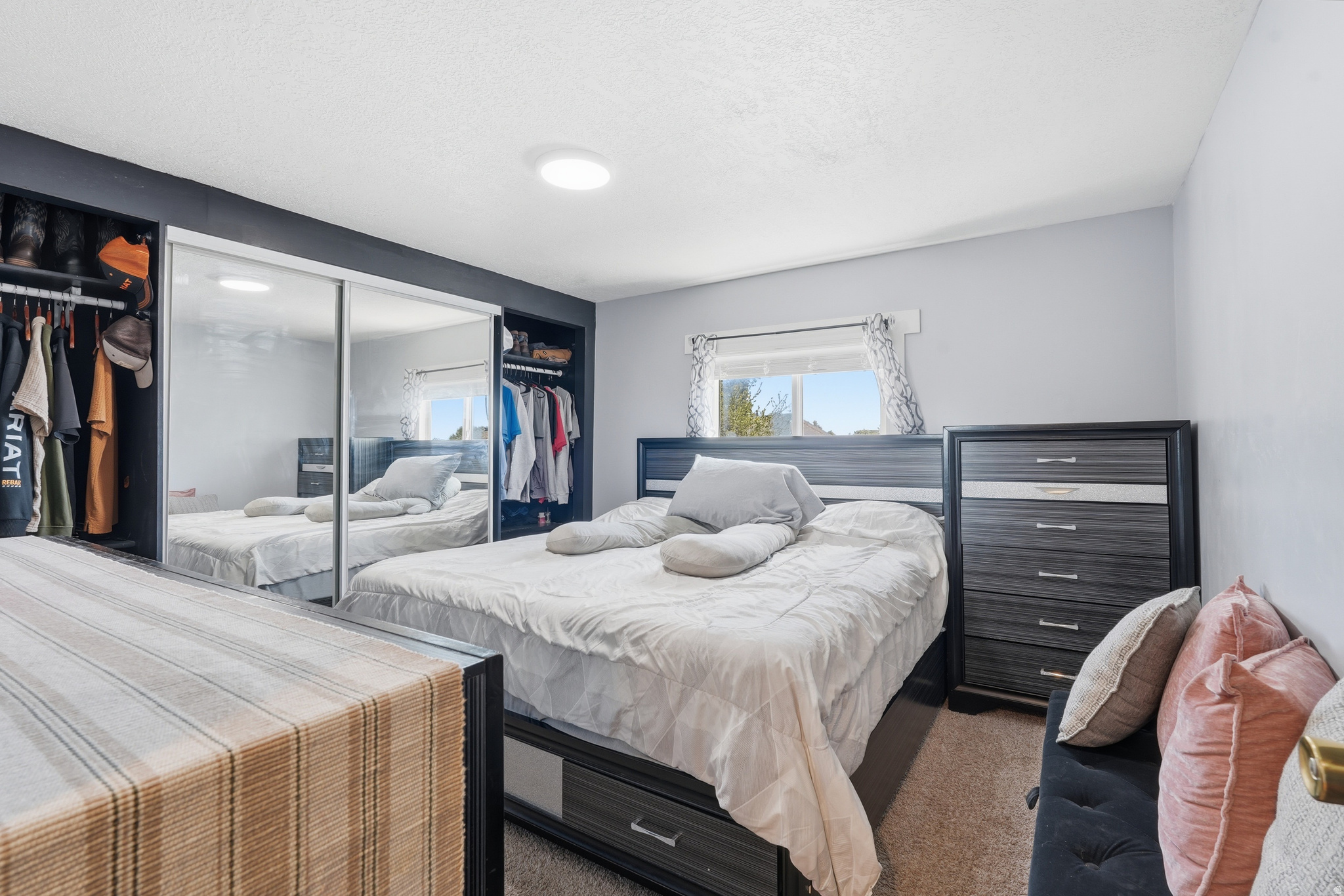 LAKEVIEW ESTATES - Residential