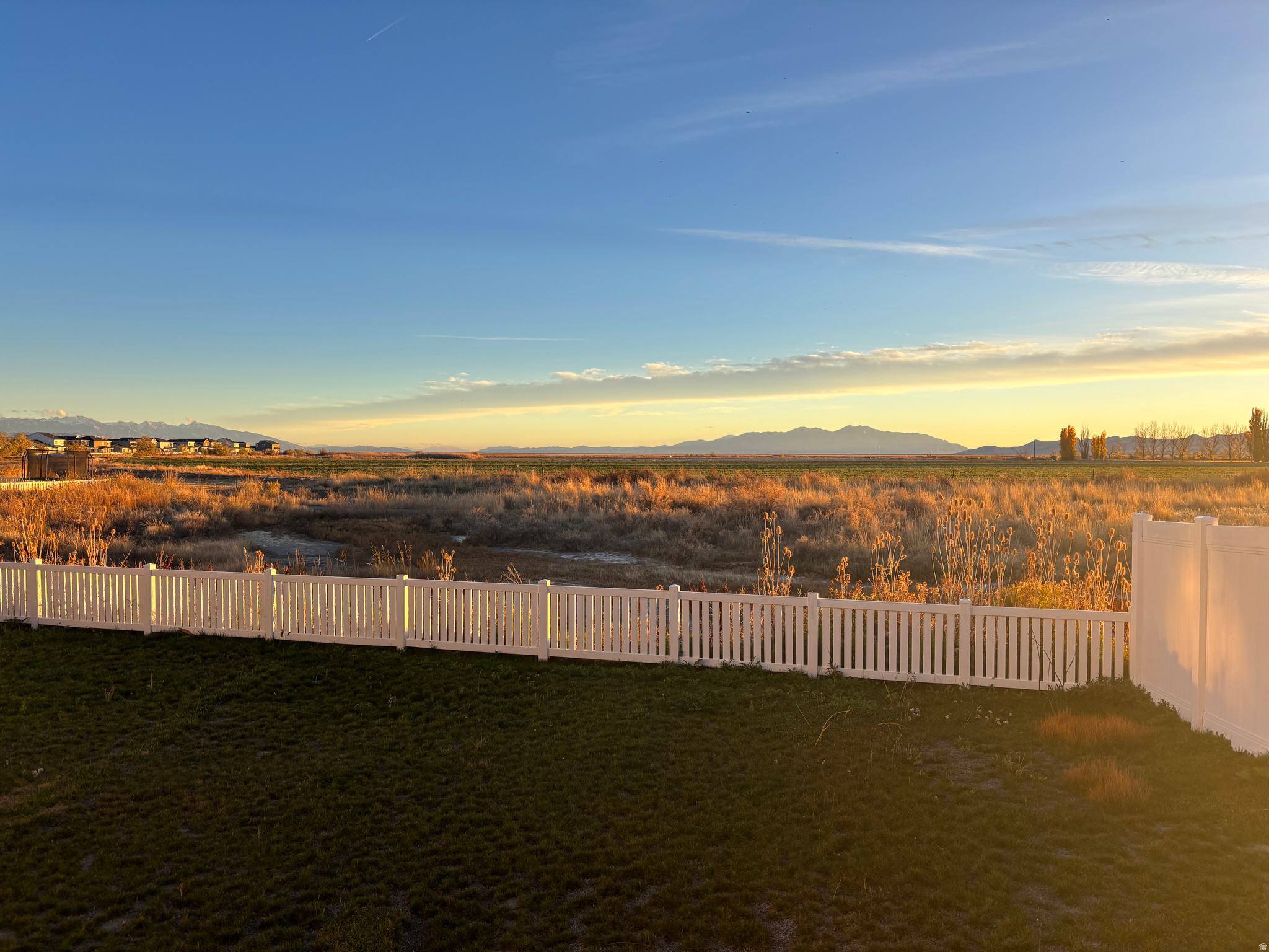 SHORELINE WEST - Residential