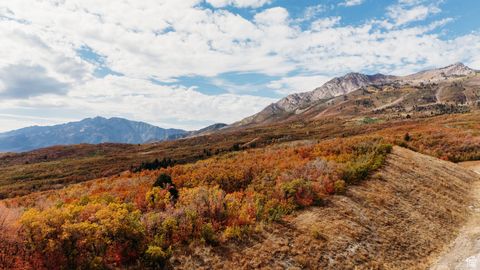 Tiny photo for 441 S 7900 E, Huntsville, UT 84317 (MLS # 2117681)