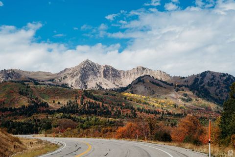 Tiny photo for 441 S 7900 E, Huntsville, UT 84317 (MLS # 2117681)