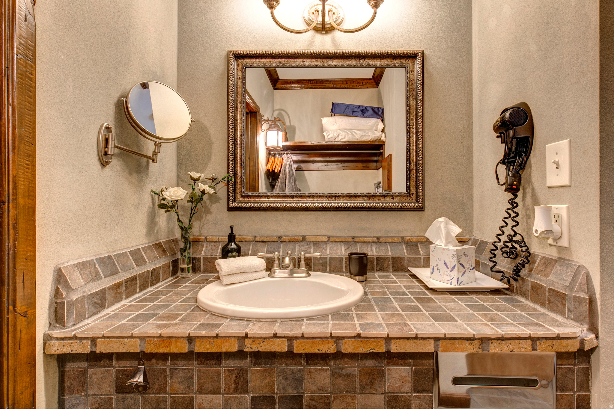 PROSPECTOR SQUARE CONDOMINIUMS - Residential