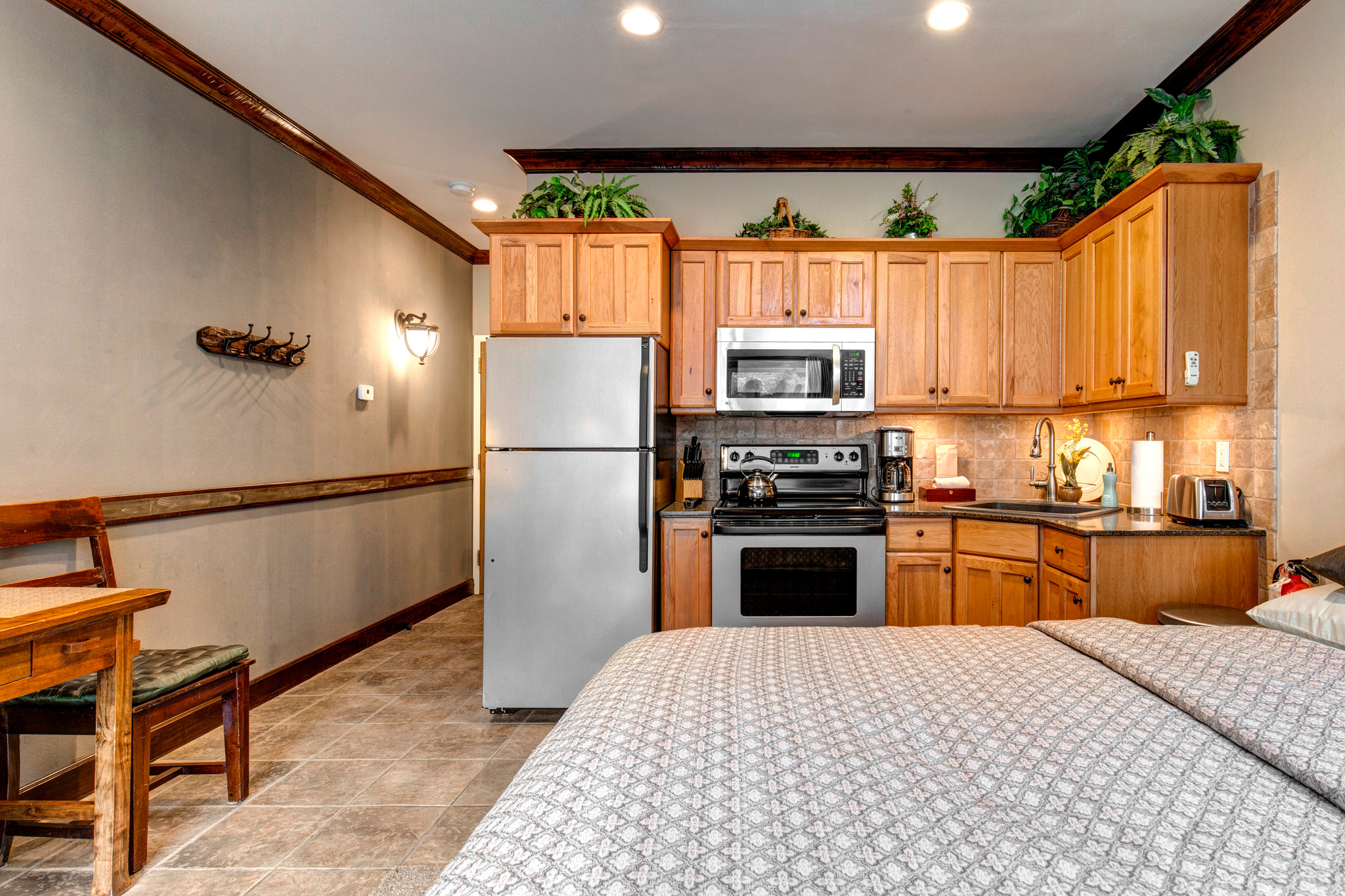 PROSPECTOR SQUARE CONDOMINIUMS - Residential