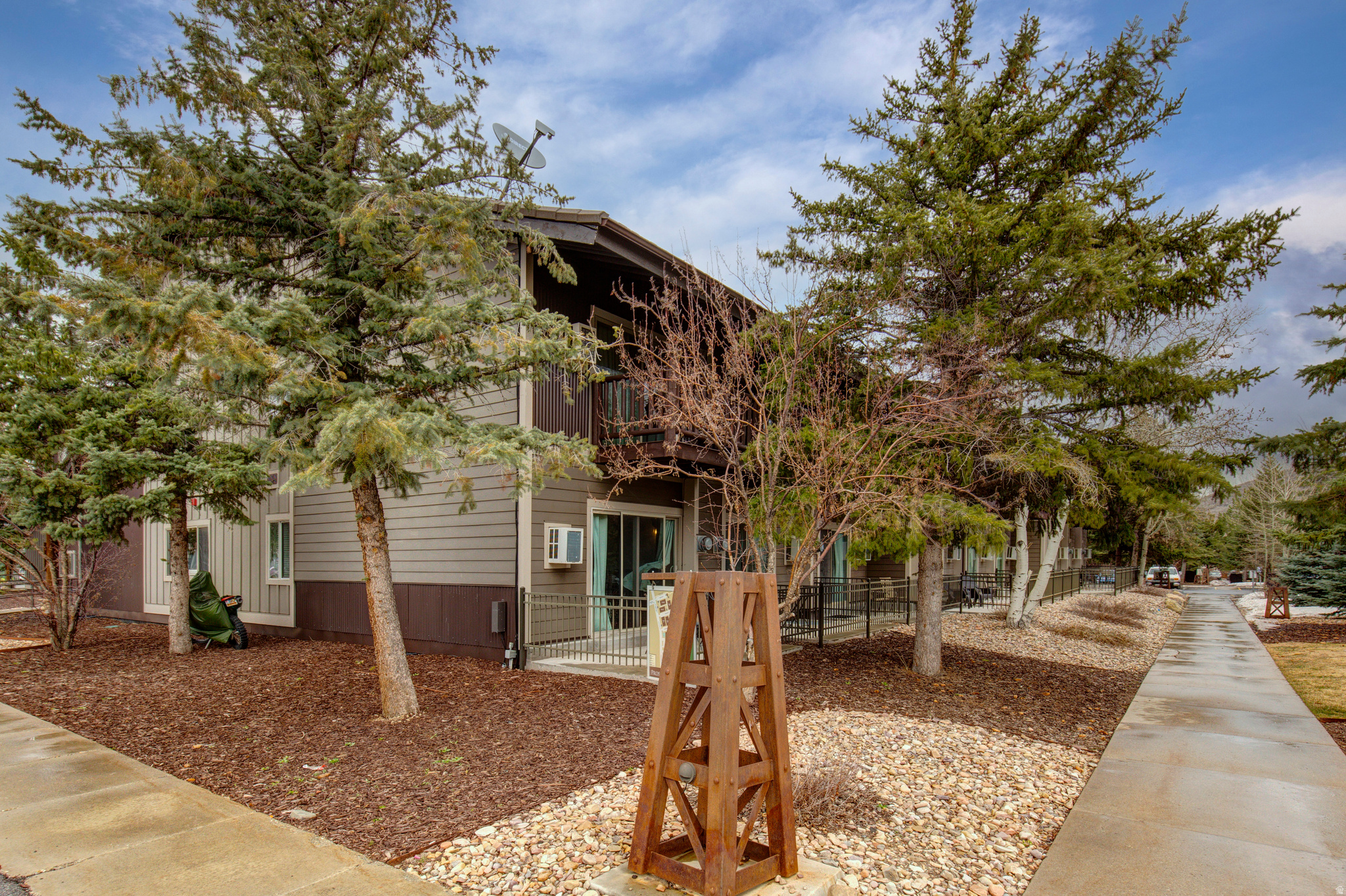 PROSPECTOR SQUARE CONDOMINIUMS - Residential