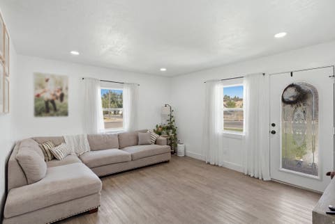 Tiny photo for 510 S 600 E, Payson, UT 84651 (MLS # 2180546)
