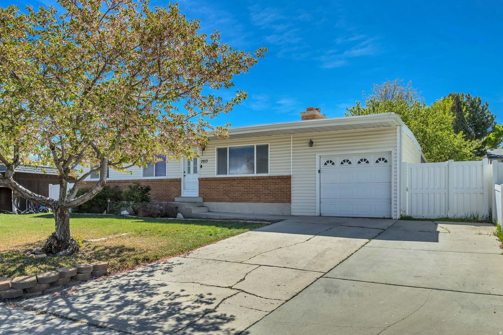 Photo of 2813 W SWEET BASIL NORTH ST. S, Taylorsville, UT 84129 (MLS # 2150236)