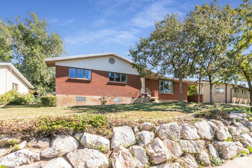 Photo of 4624 MADISON AVE, South Ogden, UT 84403 (MLS # 2188919)