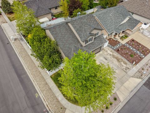 Tiny photo for 4652 W PISTOL LN S, Herriman, UT 84096 (MLS # 2154586)
